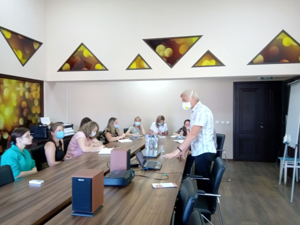 1 липня 2021 р. викладачі кафедри провели виїзний семінар на базі ПрАТ «Лекхім-Харків»
